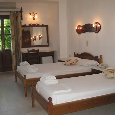 βίλλα όρσα 2* Σκιάθος Πόλη