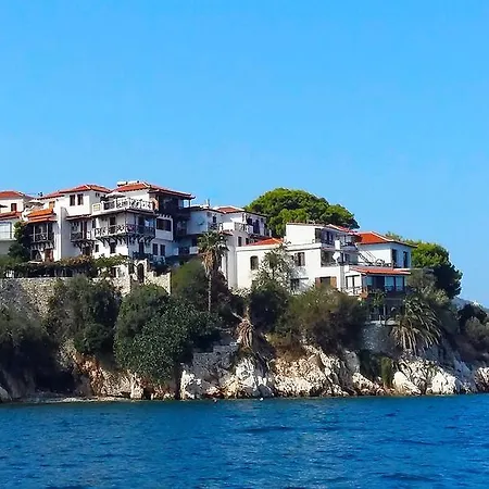 Ξενοδοχείο βίλλα όρσα 2*