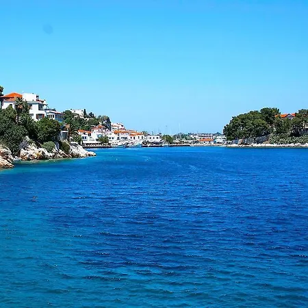 Ξενοδοχείο βίλλα όρσα Σκιάθος Πόλη